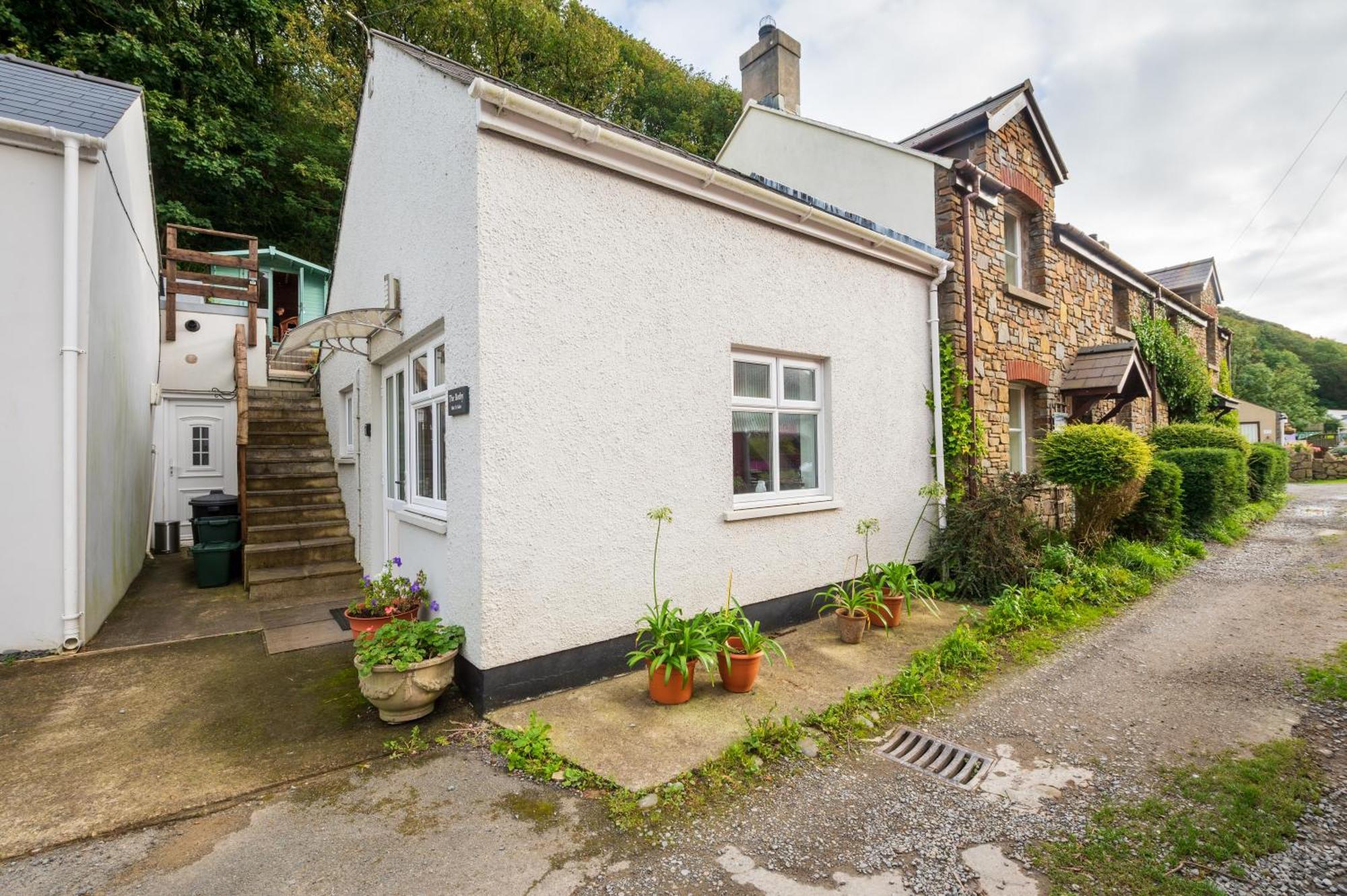 Riverside Bothy In Heart Of Scenic Harbour Village ソルヴァ エクステリア 写真